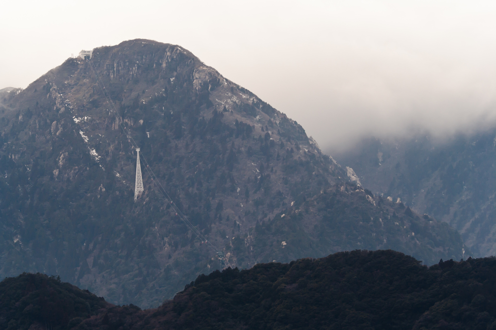 霧の御在所岳