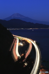 「光の先に」