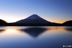 「静寂」