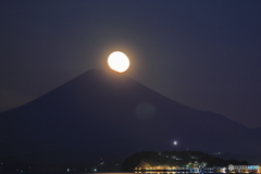 パール富士　江ノ島を添えて