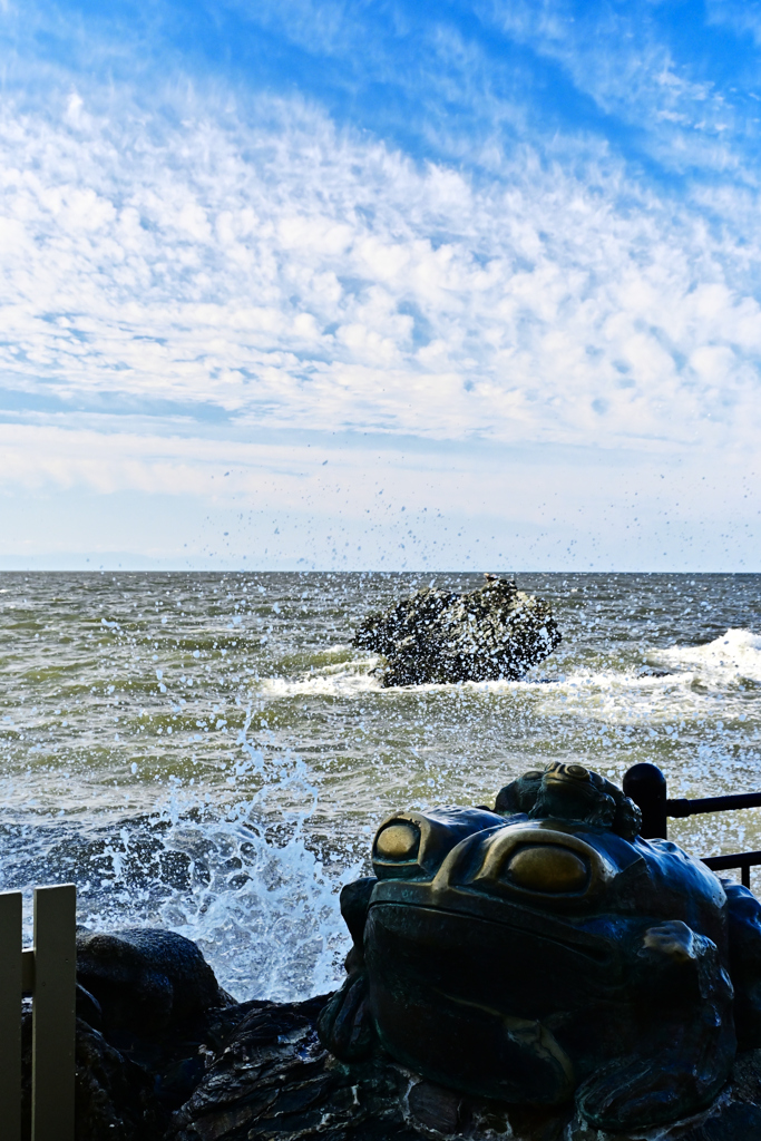 海の守り神