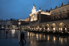 クラクフ雨の中央広場