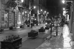 旅の写真館：イタリア・パレルモ「夜更けの街」