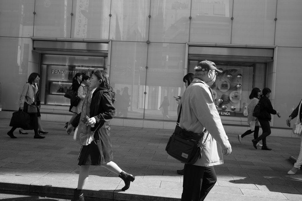 それぞれの方向の中央に居た