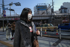 誰かが風の中で