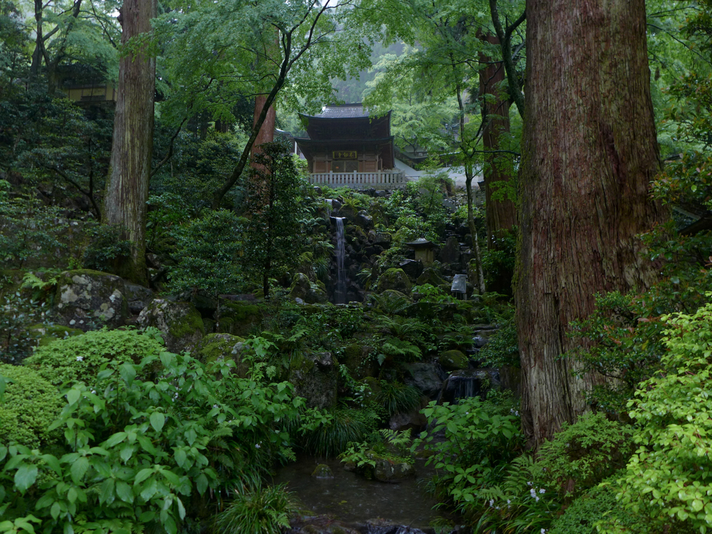 獄門島　小さな滝