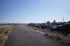 シナリオにあんな塔はない