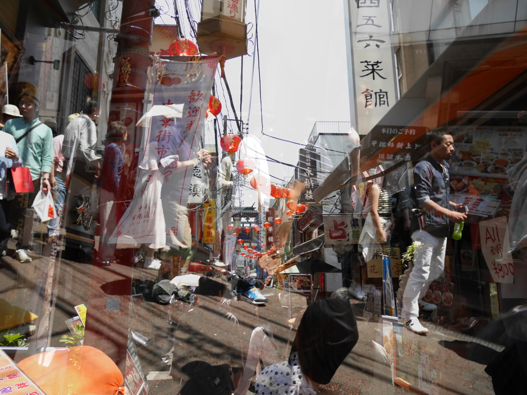 チャイナタウン、この街を行けばお前との思い出が
