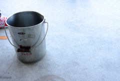 赤い靴履いてた喫煙者