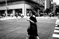 ショッピングは一人で