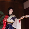 芸　