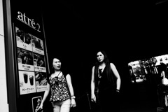 Aiming for Bruce Gilden　　怒れる女達