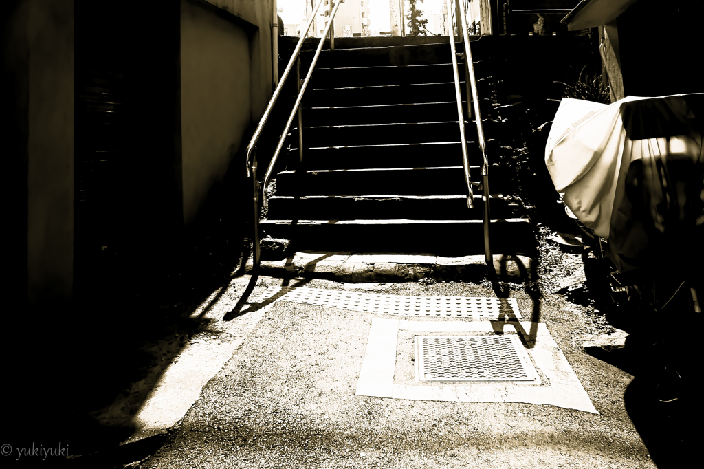 あの階段を超えれば・・