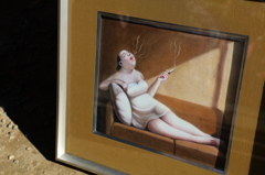 露天の絵画はホコリだらけ