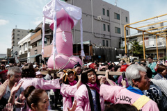 桜か祭りか・・・奇祭