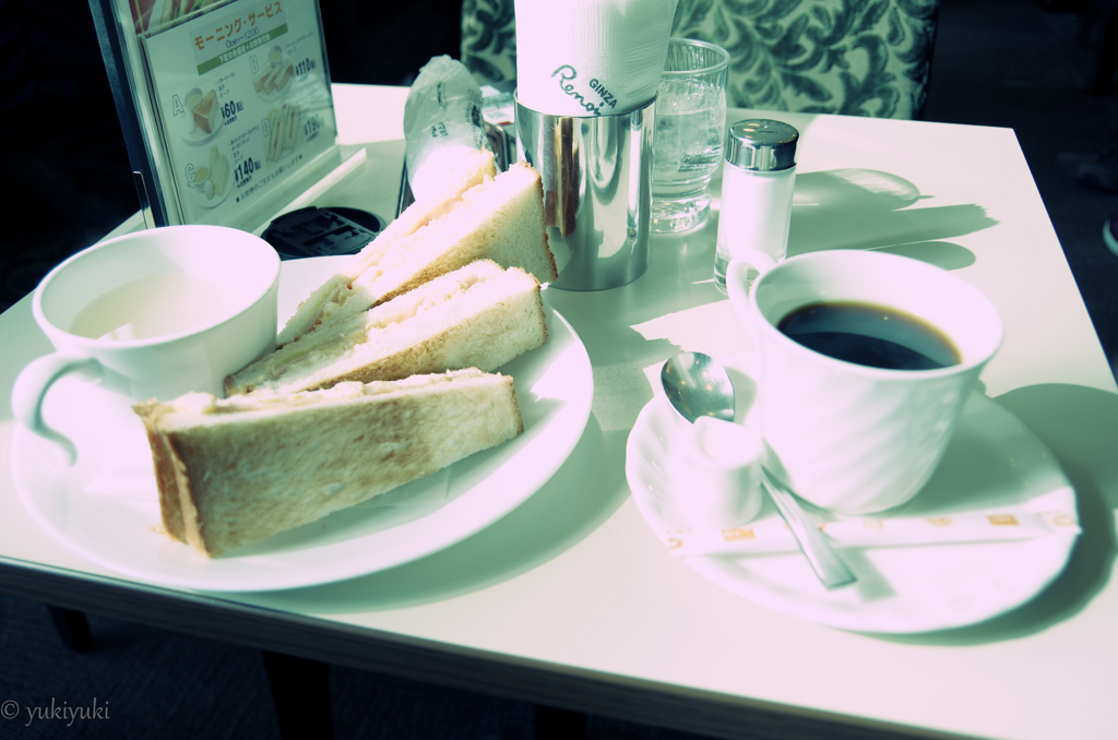 ルノアールで朝食を