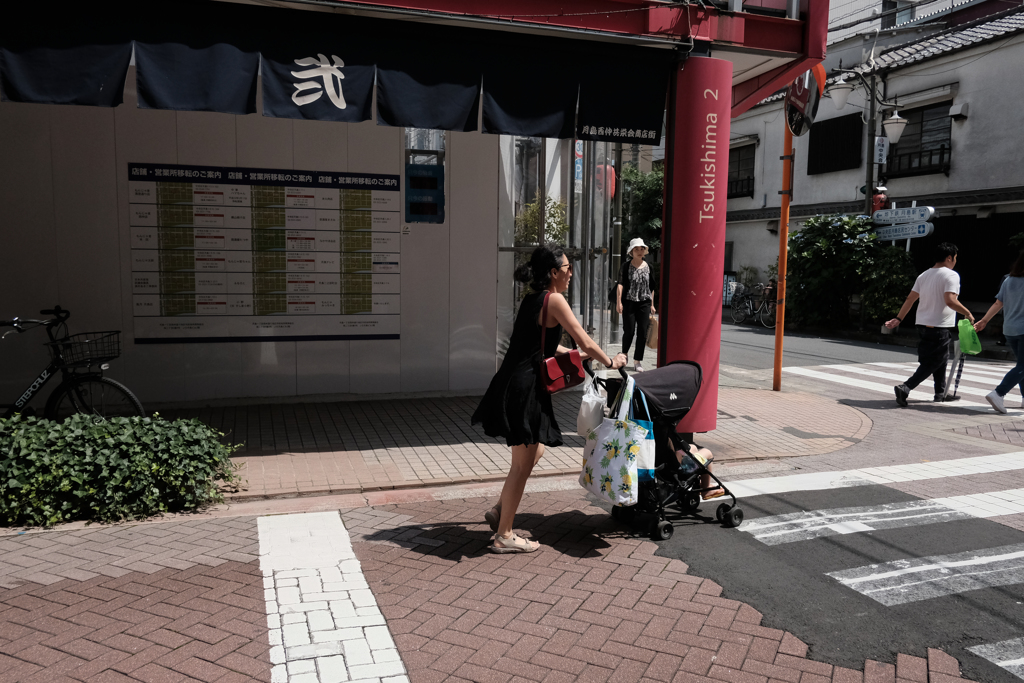 日陰に逃げない人