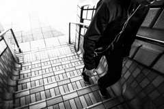 上がる人、下がる人