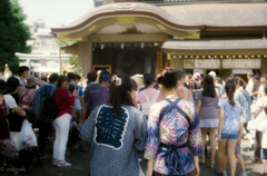 輝くダボシャツ