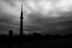 暮れなずむ街