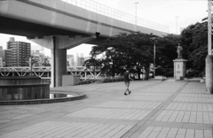 勝海舟に指をさされて