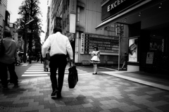 誘惑に負けない会社員たち