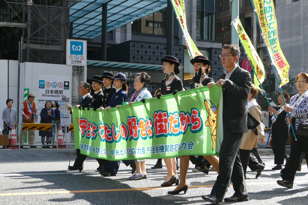 パレードの美女