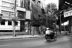 in the distance・・原付暴走