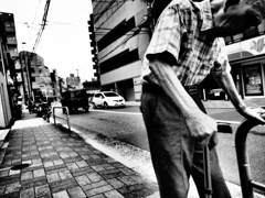 それでも前を向いて歩こうとしたあの人