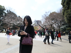 Aiming for Bruce Gilden　花を見ない女と花を撮らない私