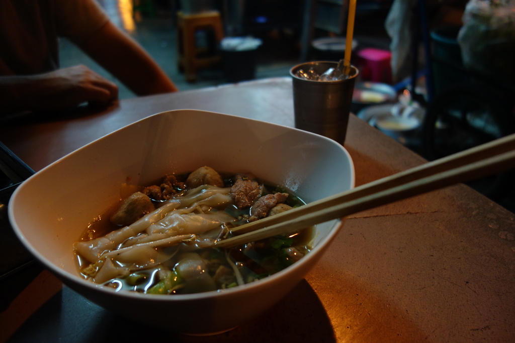 in the distance・・ラーメン