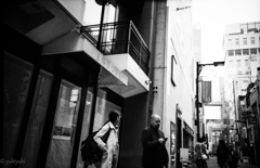 路地裏のあいつと俺の関係