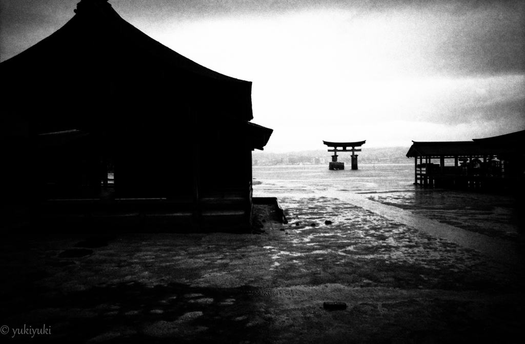 神の息づかい　宮島物語