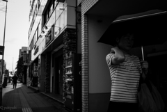 蚊に食われたか、肩凝ったか