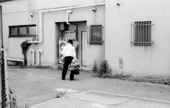 笑うセールスマン