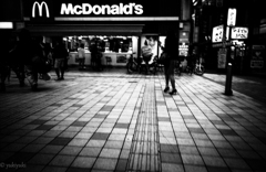 夕刻のマクドナルド