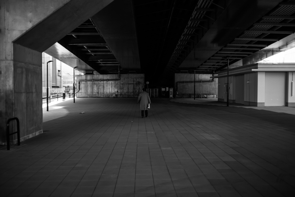 笑うセールスマン