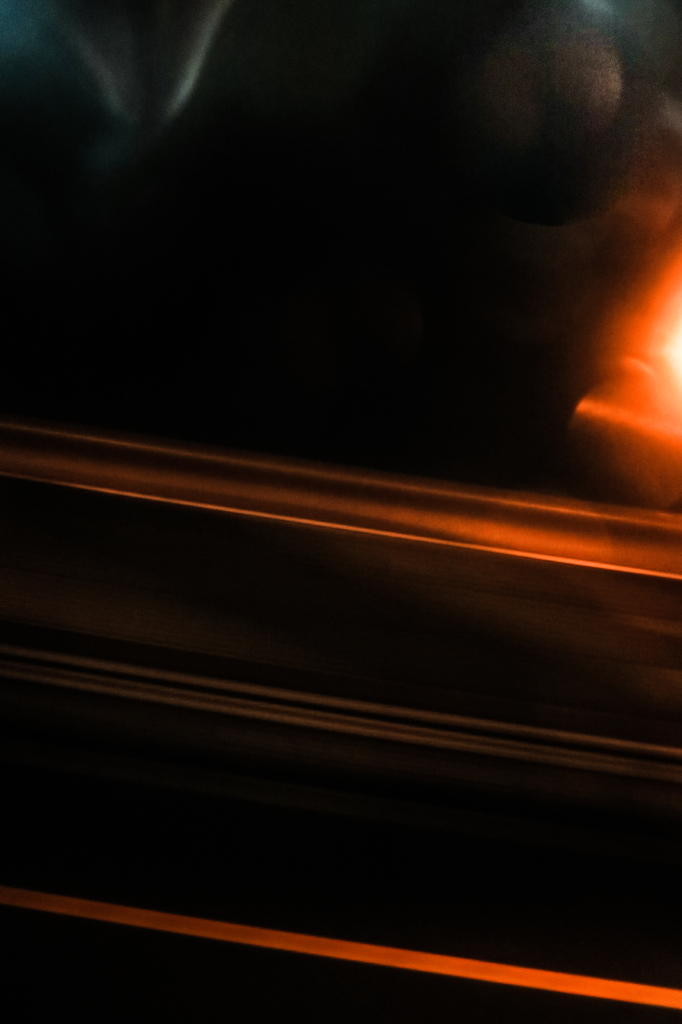 車窓アート　赤の失跡