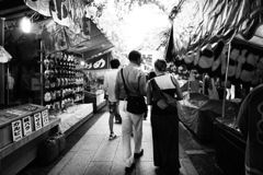 露店は夫婦でのんびりと