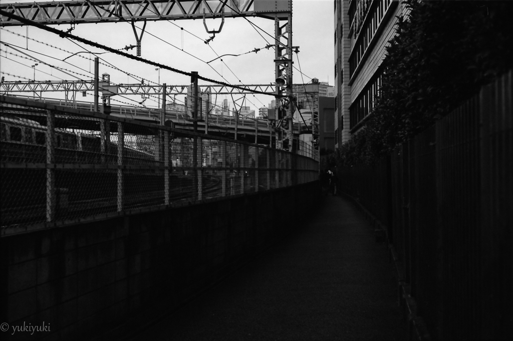 線路際の路地