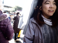 Aiming for Bruce Gilden 暖簾から Aiming for Bruce Gilden 暖簾から