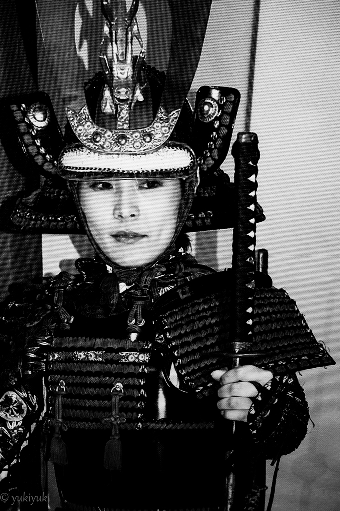 人は武士、花は桜