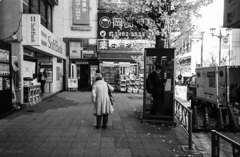 急ぎの電話と、ゆるやかな歩行