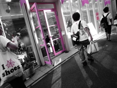 ピンクに気が付かない男たち