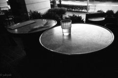 一人、飯を食った