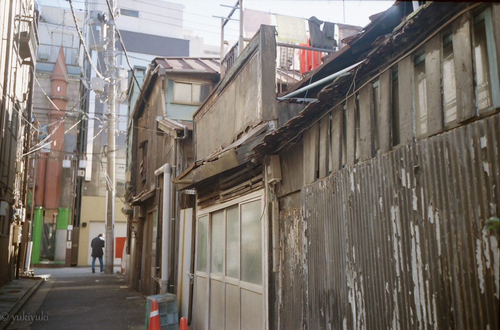 裏路地のラプソティ