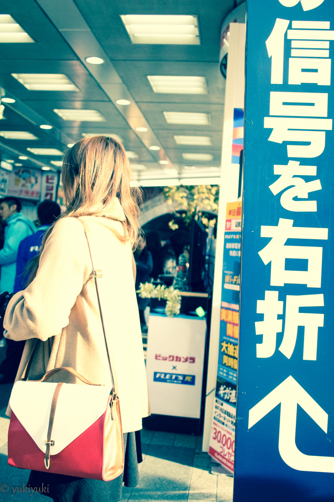 信号を右折