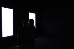 何もない世界を覗く