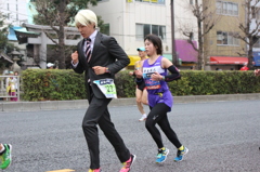 走るサラリーマン