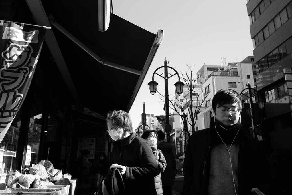 歩きながら寝てみた